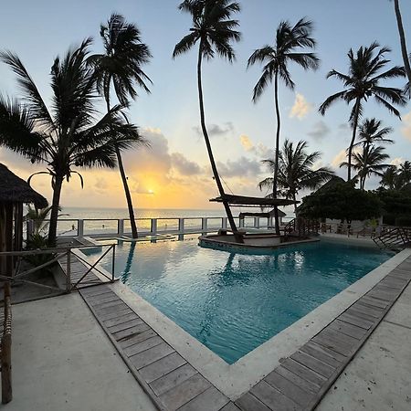 Tiki Beach Club & Resort (Adults Only) Bwejuu Kültér fotó