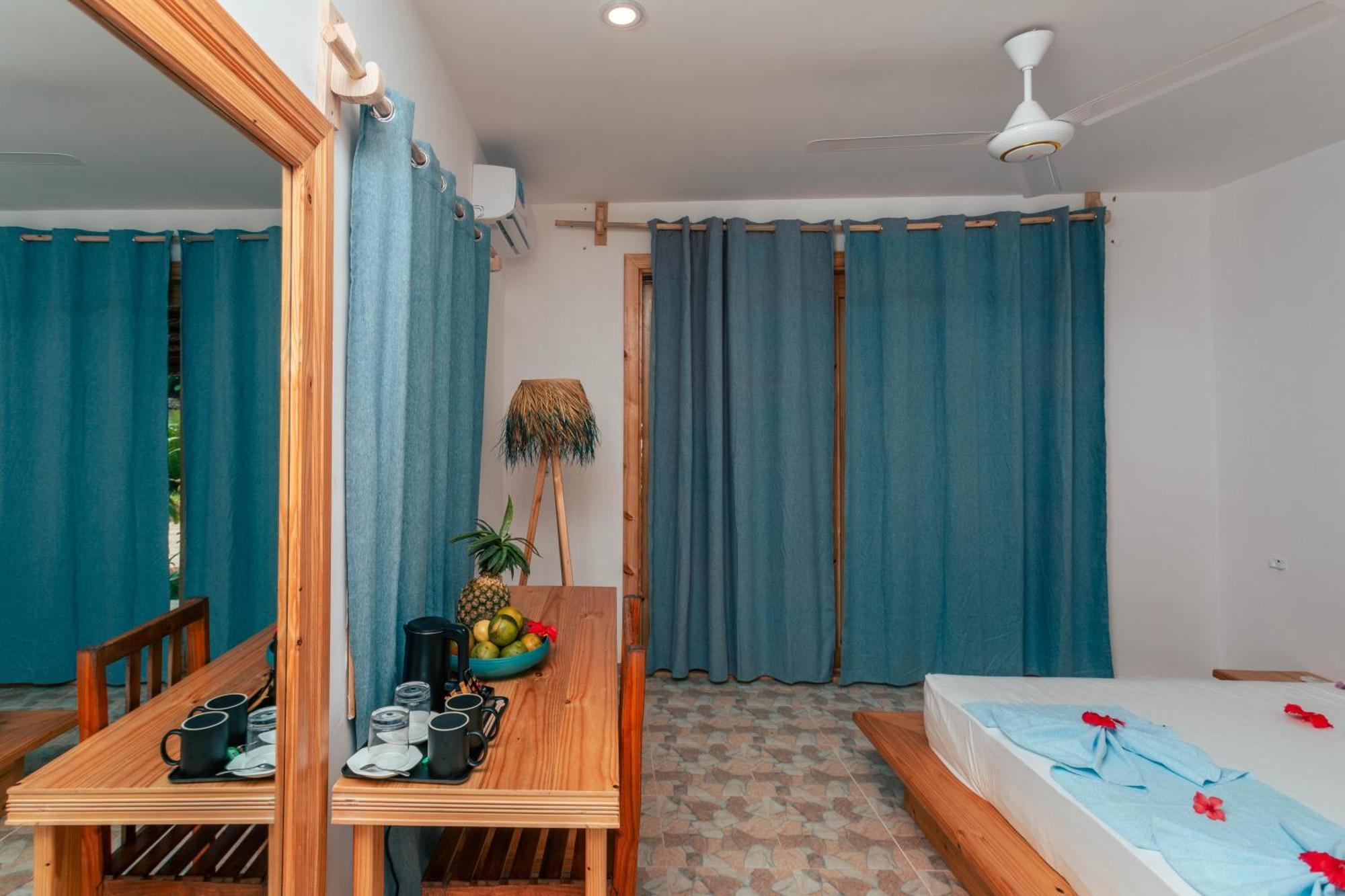 Tiki Beach Club & Resort (Adults Only) Bwejuu Kültér fotó