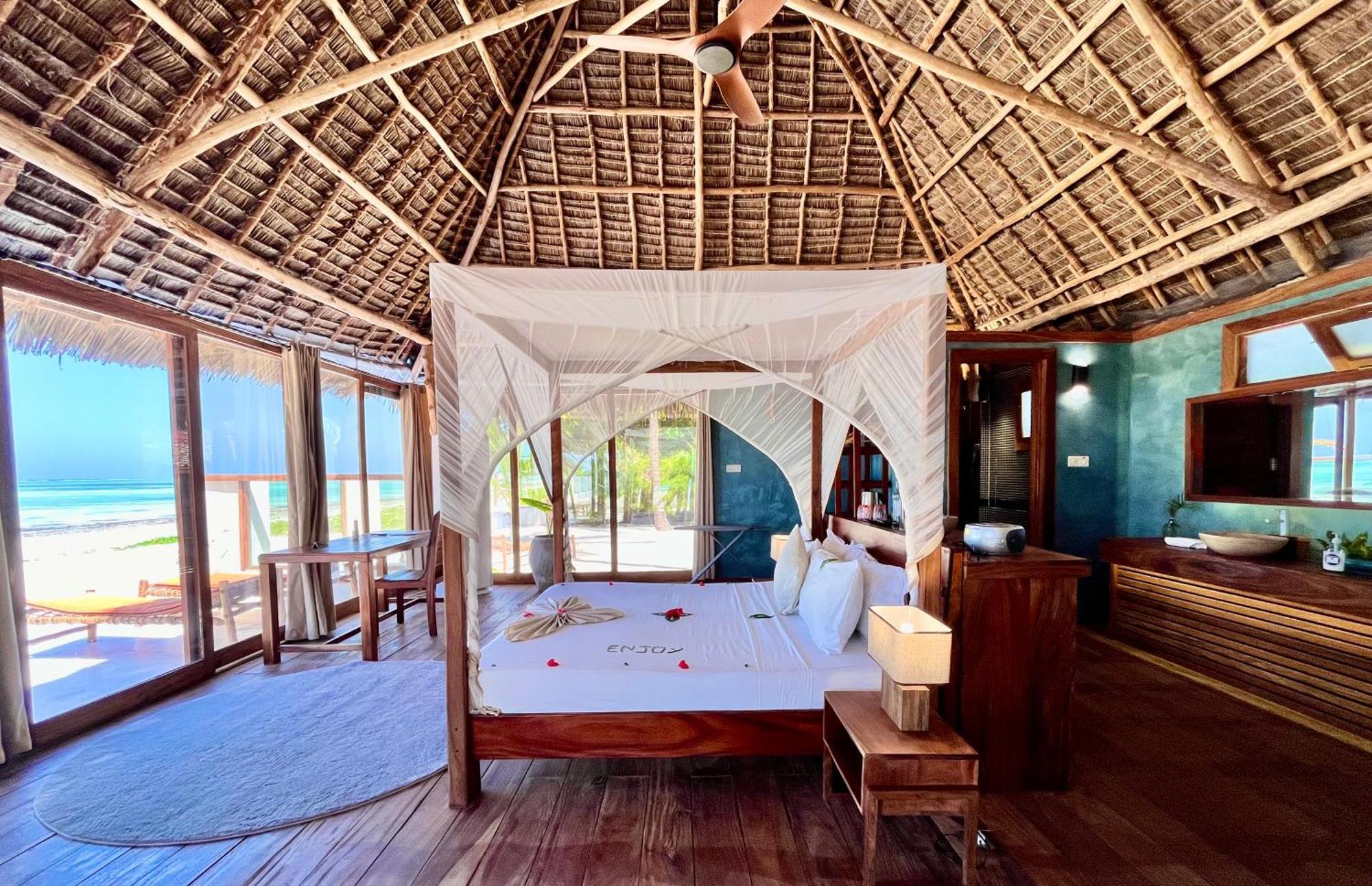 Tiki Beach Club & Resort (Adults Only) Bwejuu Kültér fotó