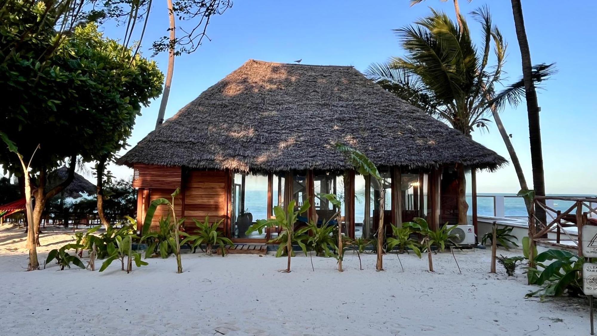 Tiki Beach Club & Resort (Adults Only) Bwejuu Kültér fotó